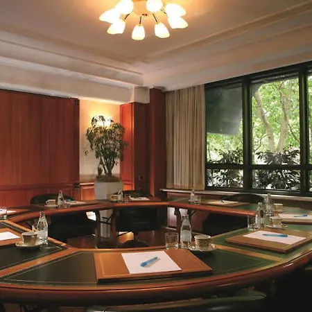 Capitol 4* Milan