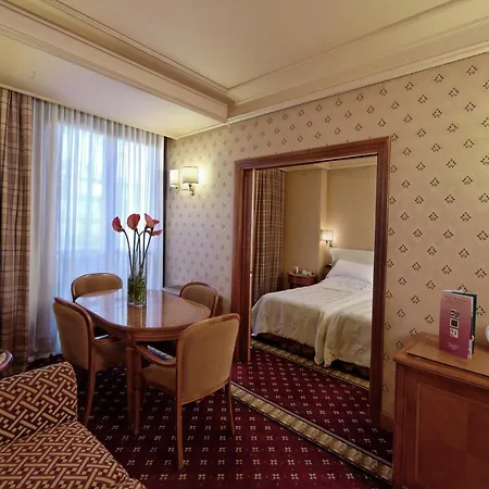 Capitol 4* Milan