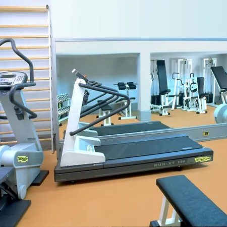 キャピトル 4* ミラノ