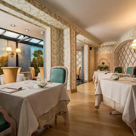 キャピトル ホテル