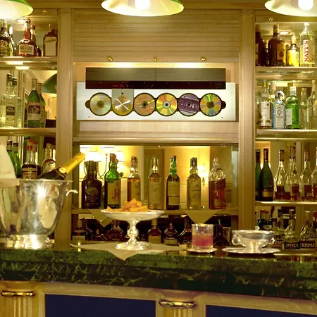 キャピトル ホテル