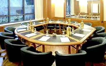Capitol Hotel 4*