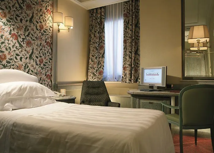 Capitol Szálloda 4*