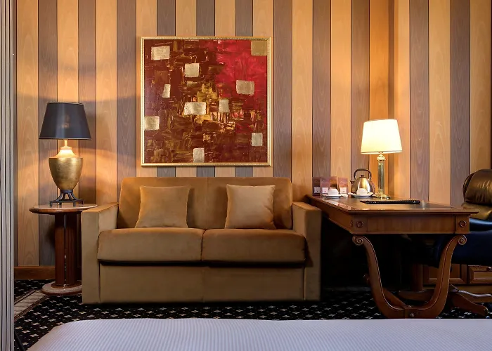 Szálloda Capitol 4*