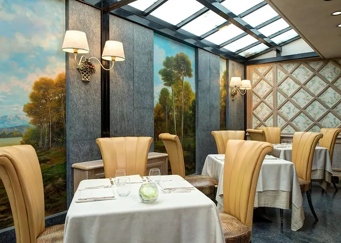 Capitol Szálloda 4*