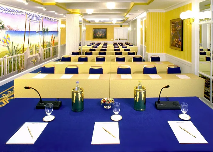 Szálloda Capitol 4*