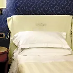 Hotel Capitol 4*