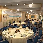 Capitol Hotel 4*