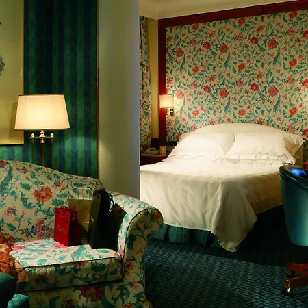 Hotel Capitol 4*